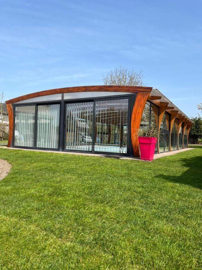 Gite Avec Piscine Lestrem Экстерьер фото